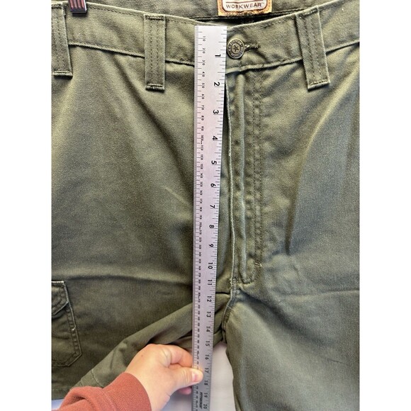 CE Schmidt Workwear Cargo Utility Shorts Army Green NWT Mens 44 - Picture 10 of 11